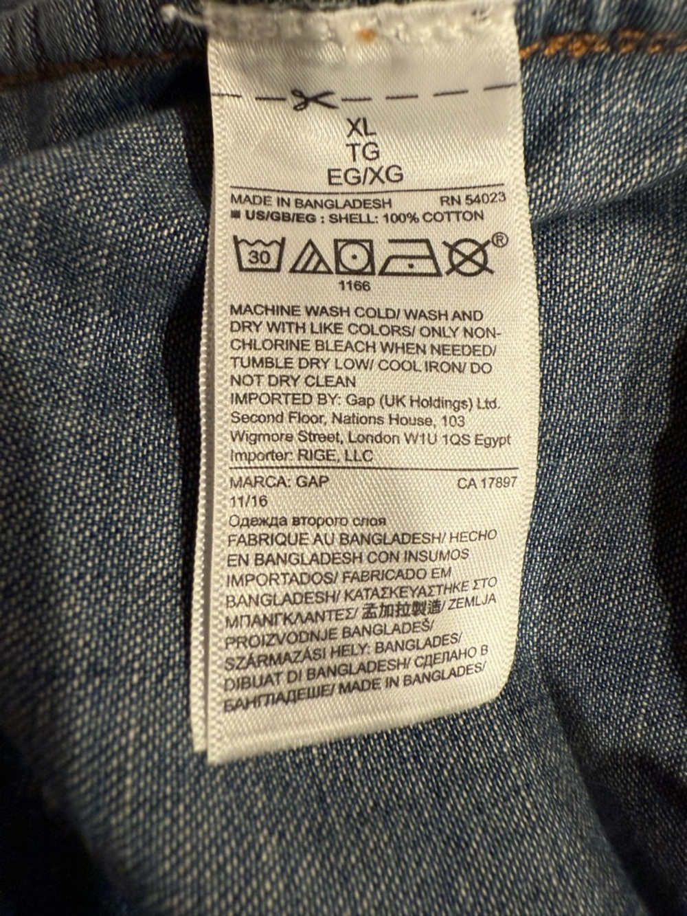 Women’s GAP Denim Button-Up Dress in Medium Blue - Picture 12 of 13